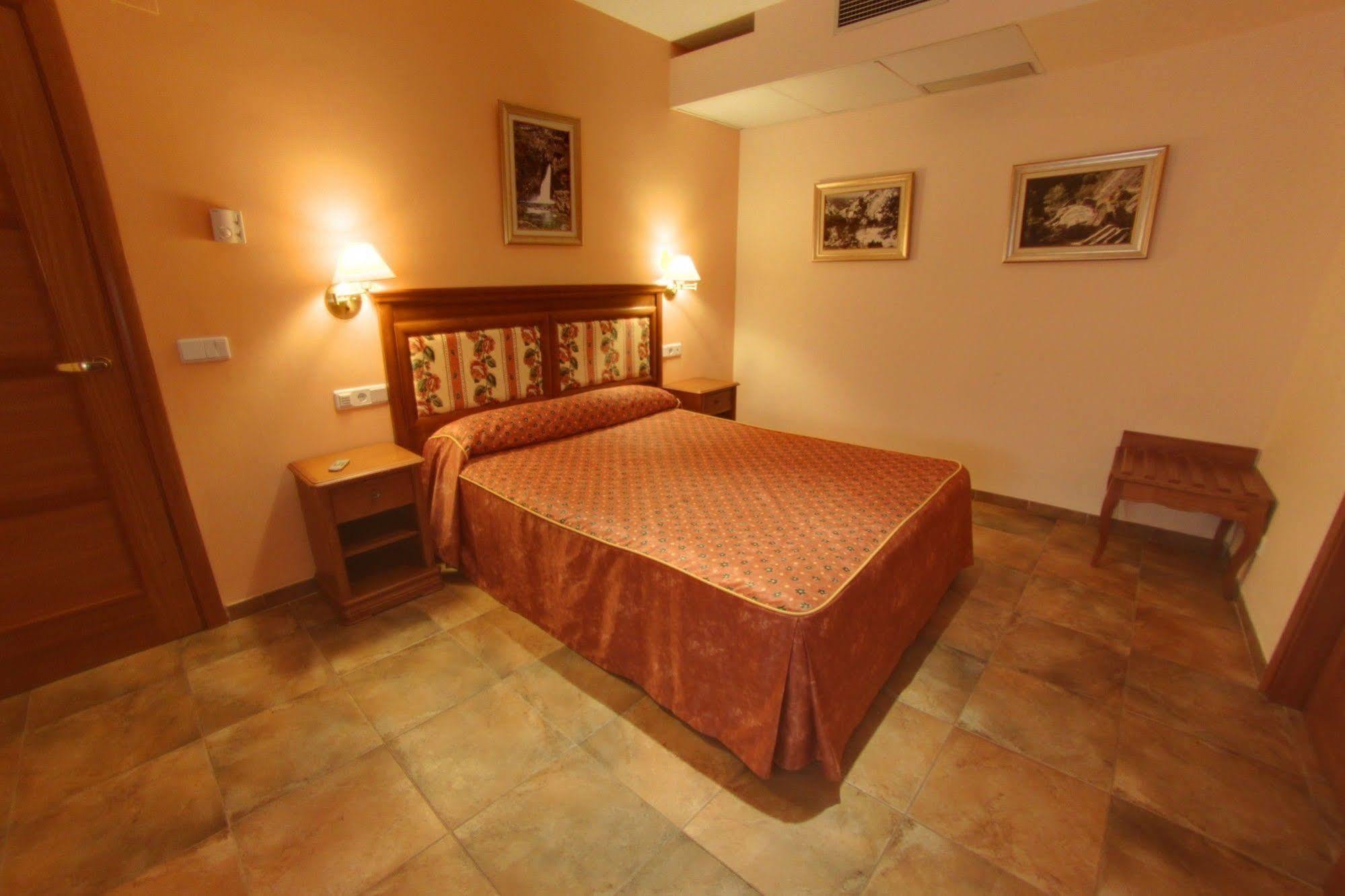 Hotel Balneario Parque de Cazorla Arroyo Frío Exterior foto